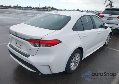 2021 Toyota Corolla Le z USA, uszkodzony, nr VIN 5YFVPMAE5MP213640